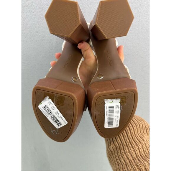 NWT Gianni Bini Parrish Cream Patent Platform Sandals Size 9 - Picture 7 of 7